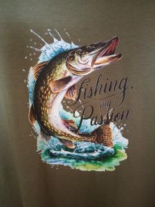 Triko pánské khaki s motivem "Štika" 4XL
